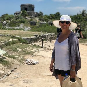 Meet your Posher, Luz elena